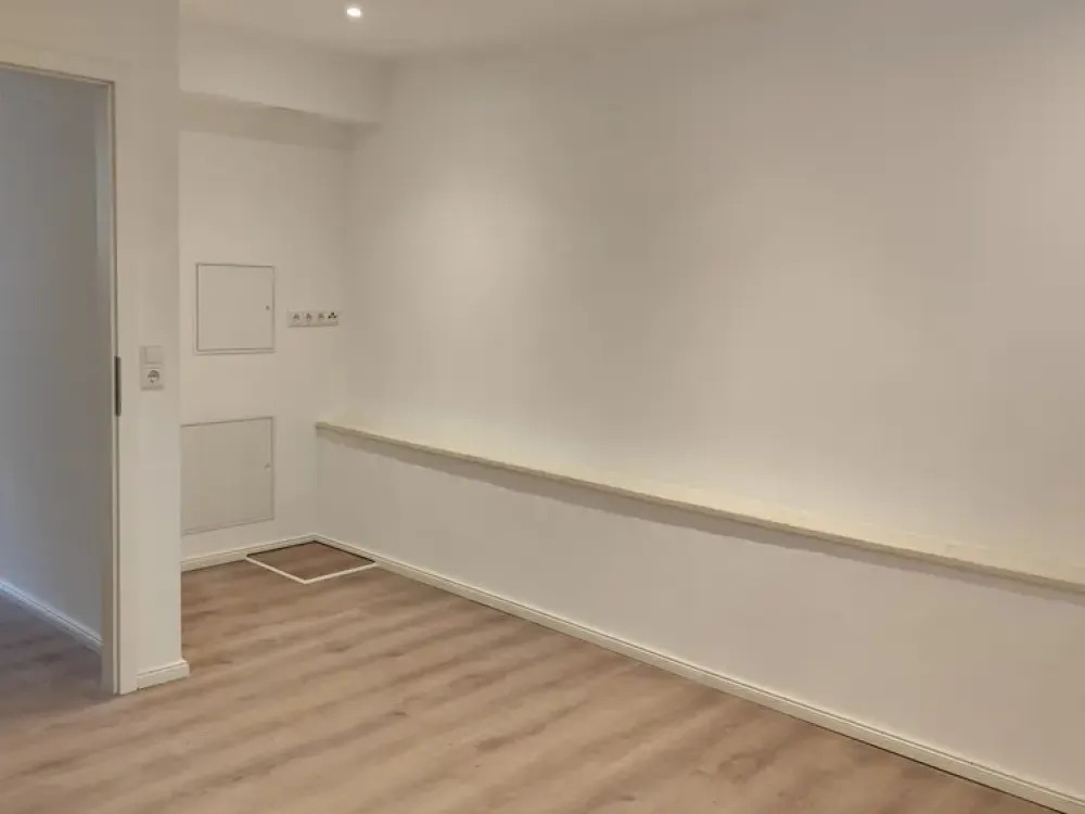2 Room Basement Apartment Rostock