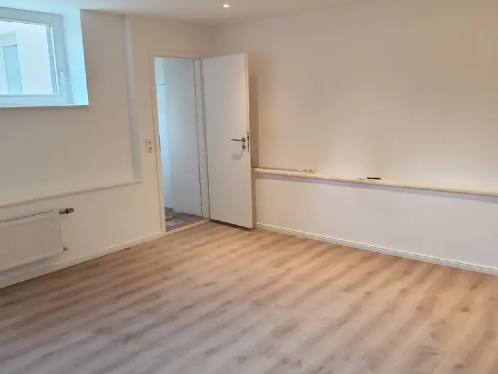 2 Room Basement Apartment Rostock