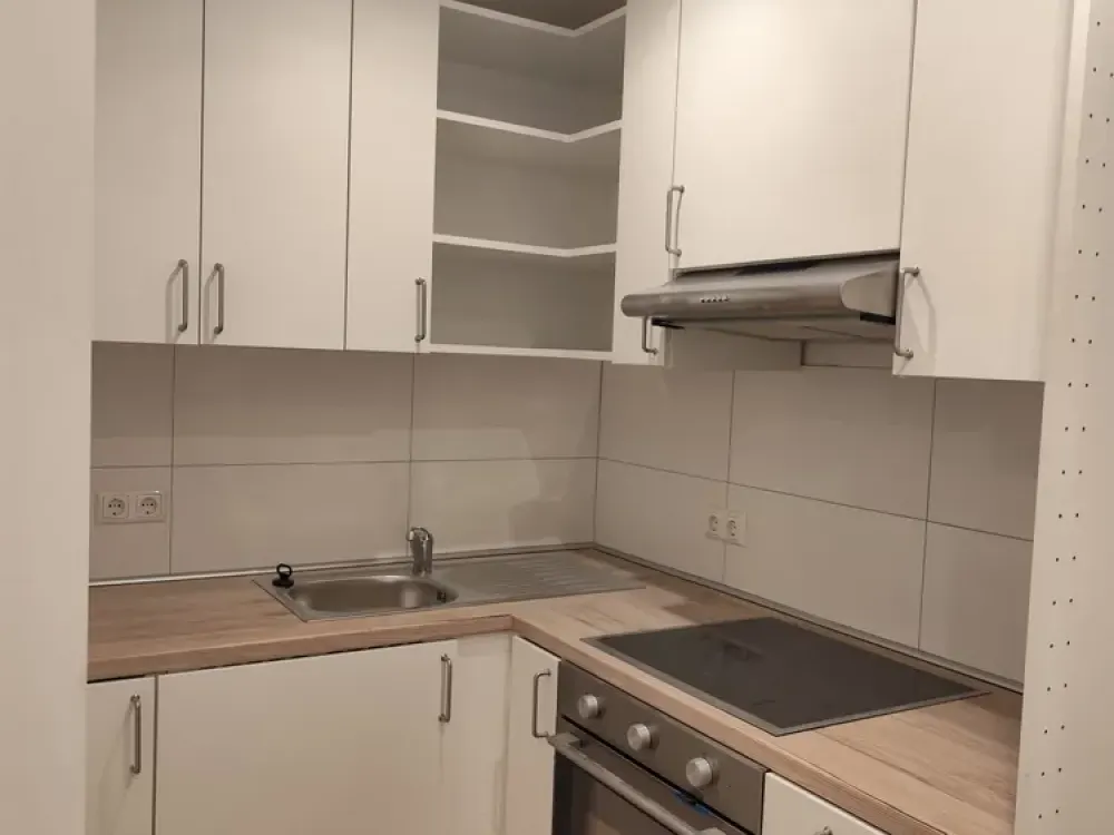 2 Room Basement Apartment Rostock