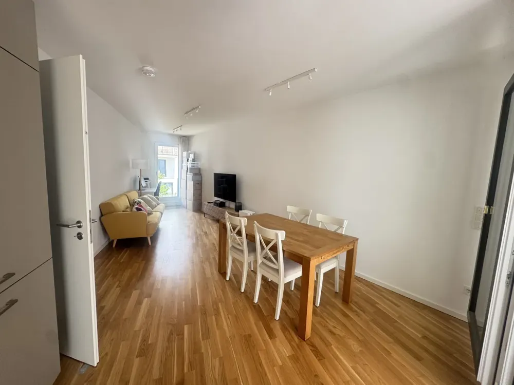 moderne, neuwertige 2-Zi.-Wohnung mit Einbauküche und Loggia * Baujahr 2024 * 60 m²