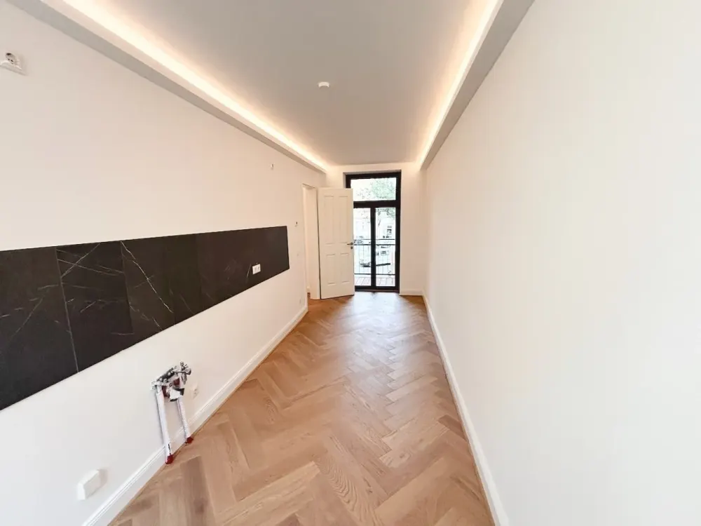 Stylish! + First occupancy with elevator + Balcony + Parquet + Underfloor heating + Bathtub & Shower + LED lighting
