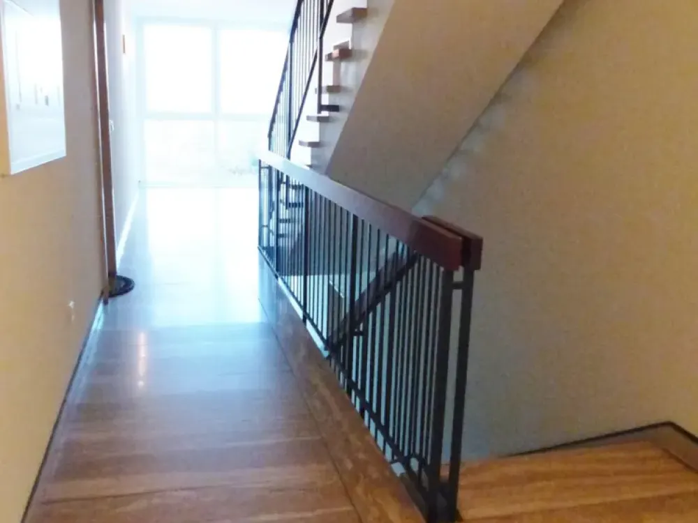 ++ MÖBLIERTES, BARRIEREFREIES APPARTEMENT MIT BALKON UND AUFZUG ++