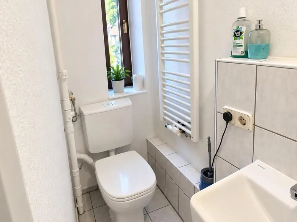 3-Room Apartment with BUILT-IN KITCHEN