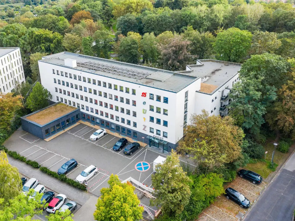 Möbliertes Zimmer in Frauen-WG in zentraler Lage für Studenten und Azubis