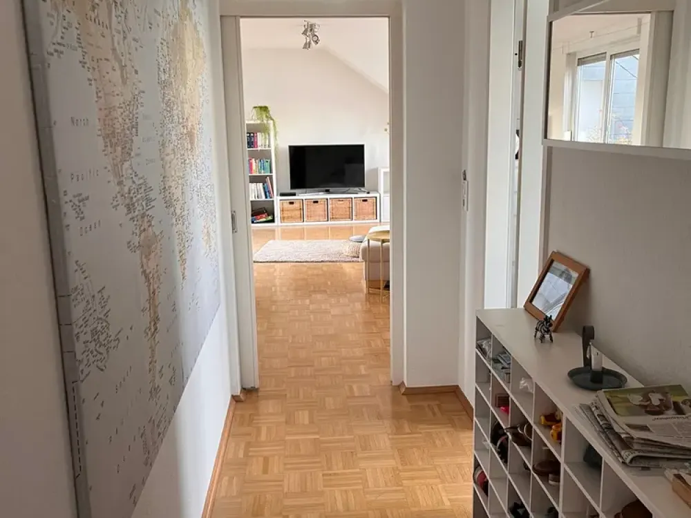 Großzügige, lichtdurchflutete Dachgeschosswohnung mit Dachterrasse