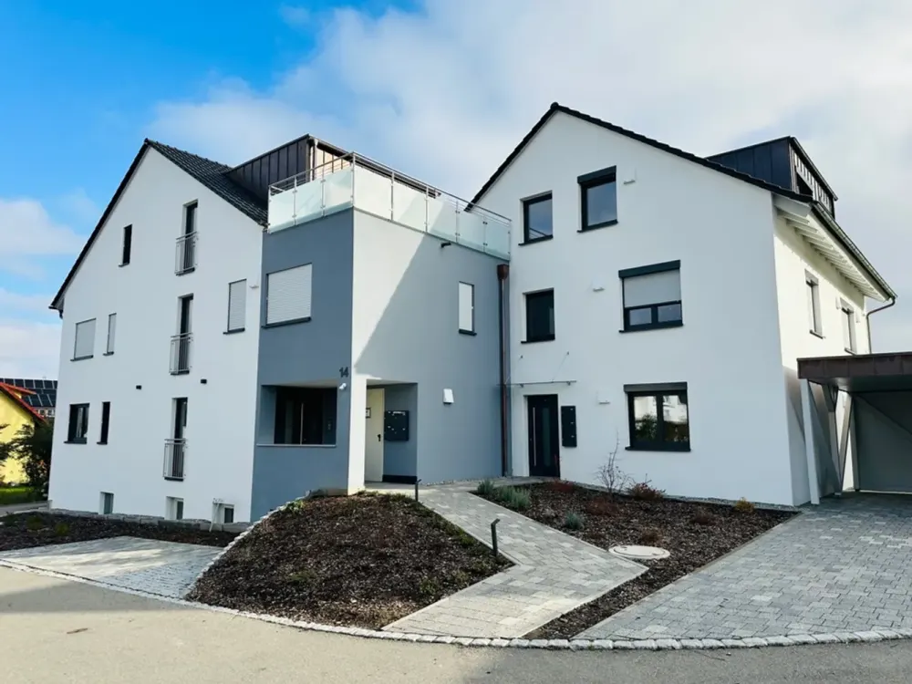 RESERVED * 2.5-Room Attic Apartment with Large Sunny Balcony!*