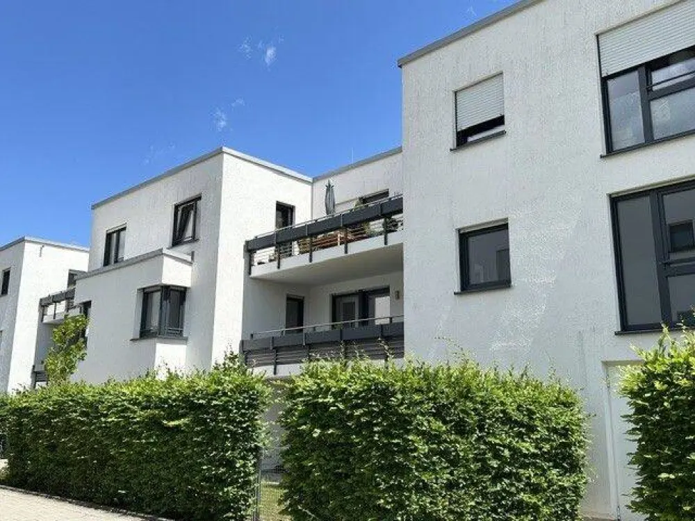 Geräumige 4-Zi. Dachterrassenwohnung in München-Allach-Untermenzing