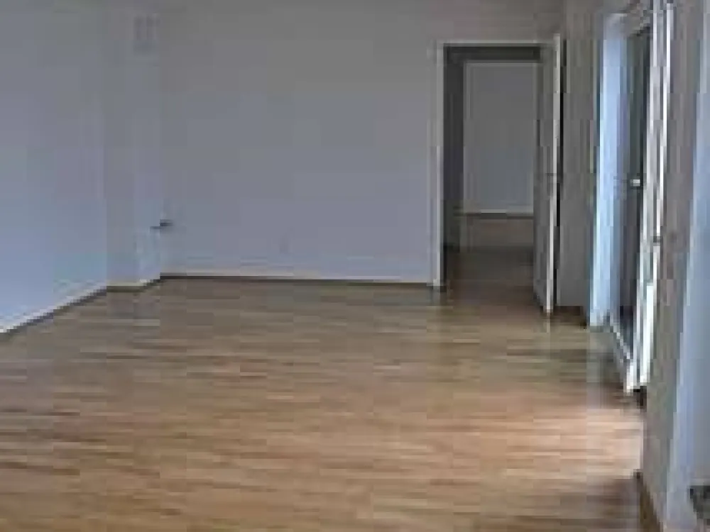 Geräumige 4-Zi. Dachterrassenwohnung in München-Allach-Untermenzing