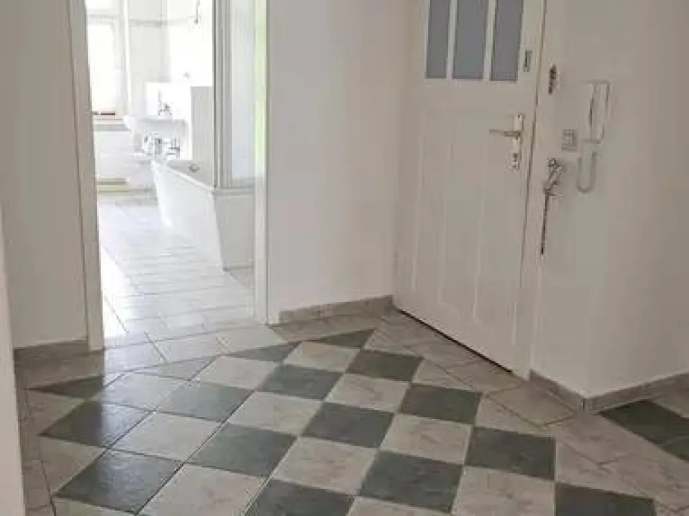 Edles WG-Zimmer in Großzschocher sucht Mitbewohner