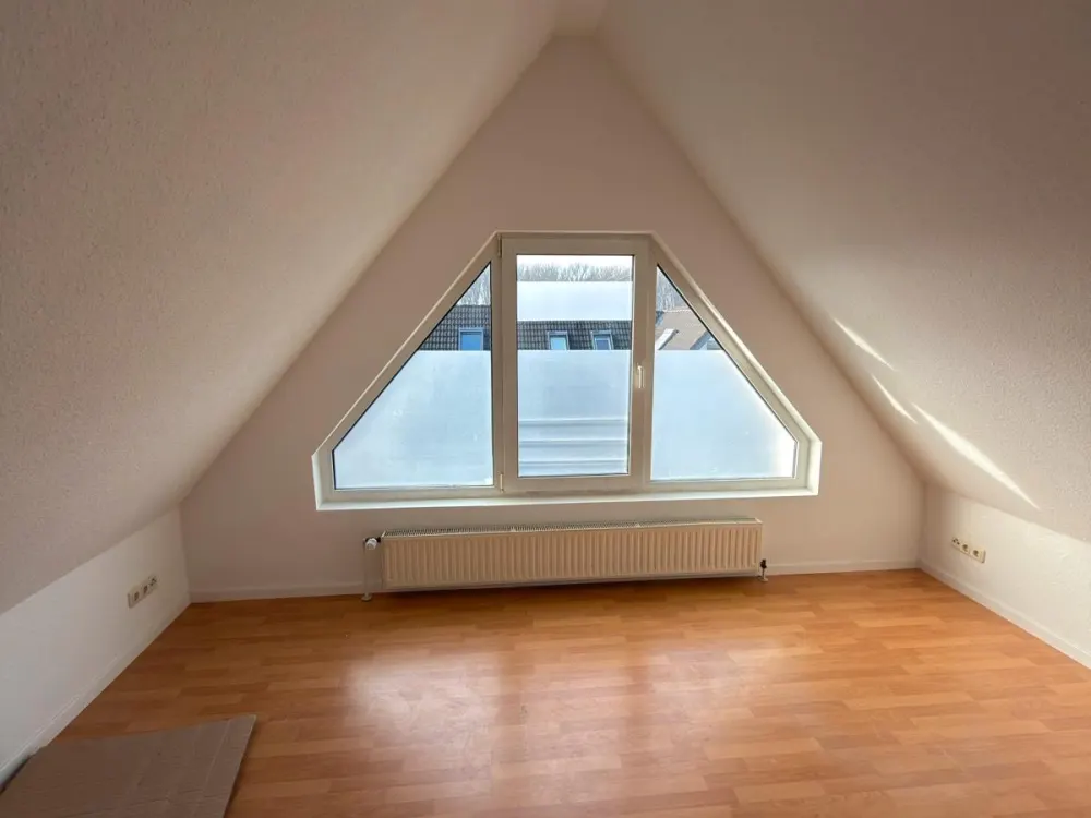 4 Zimmer Maisonette Wohnung in Niederkassel-Rheidt