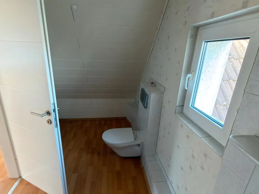 4 Zimmer Maisonette Wohnung in Niederkassel-Rheidt