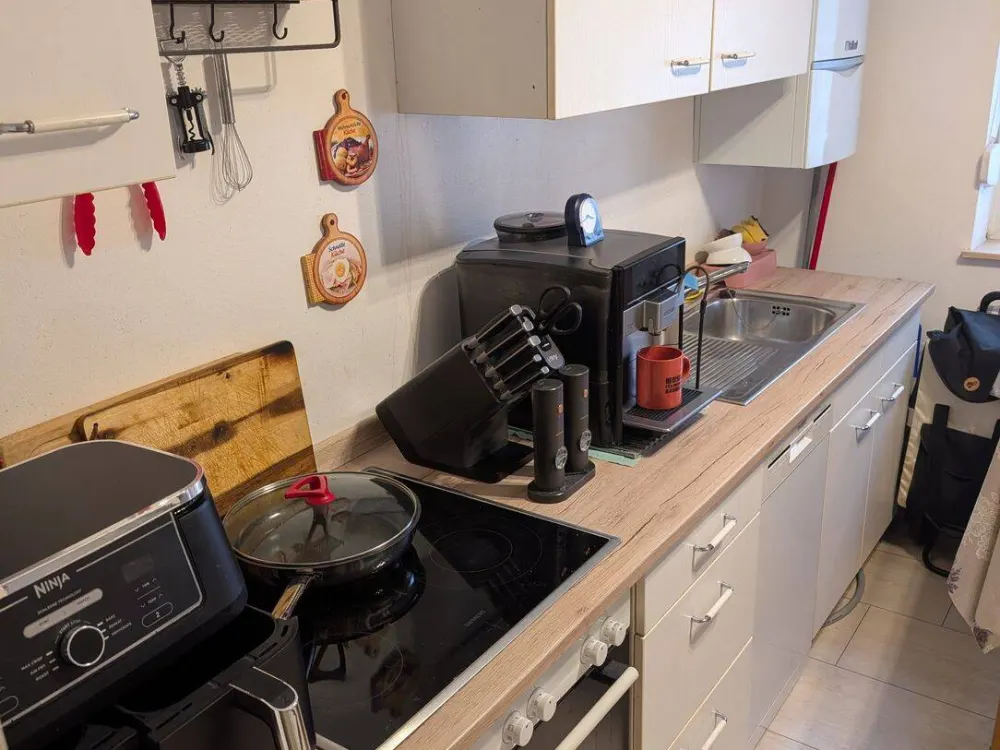 schönes möbliertes WG Zimmer