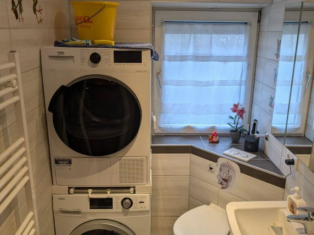 schönes möbliertes WG Zimmer