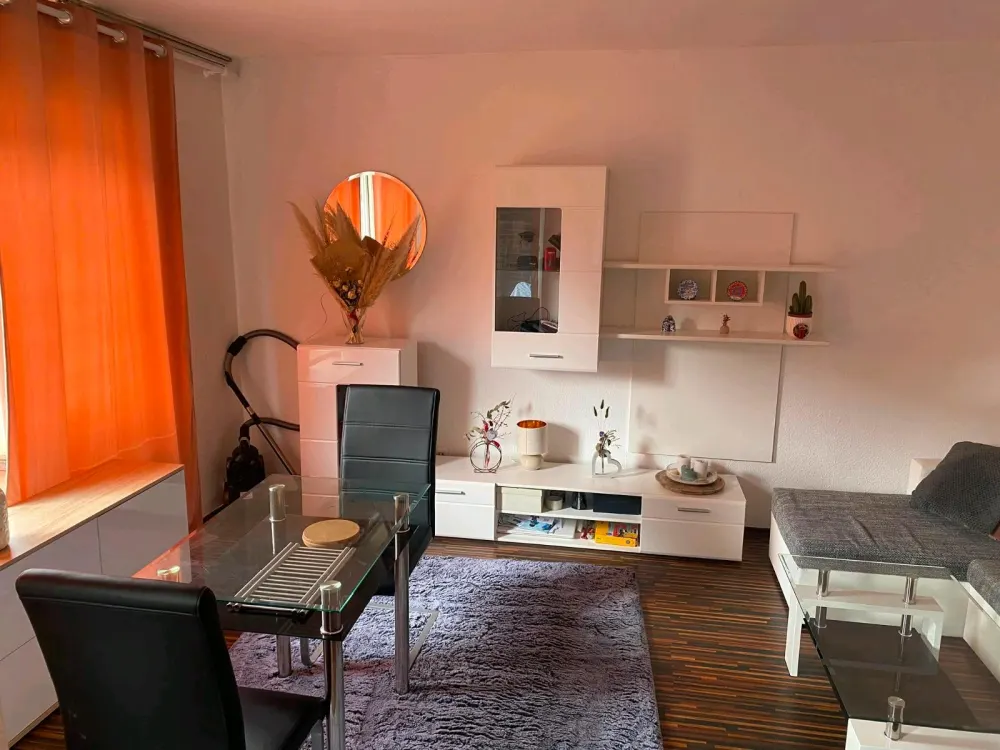 Möblierte Wohnung in Hürth-Efferen zu vermieten