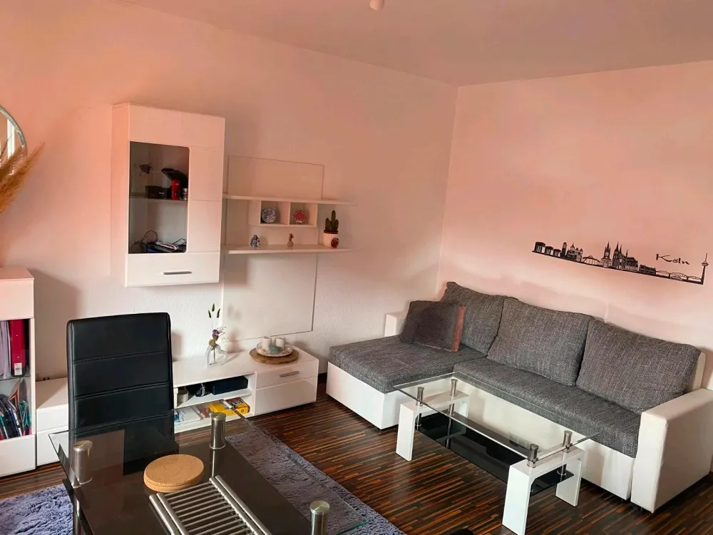 Möblierte Wohnung in Hürth-Efferen zu vermieten
