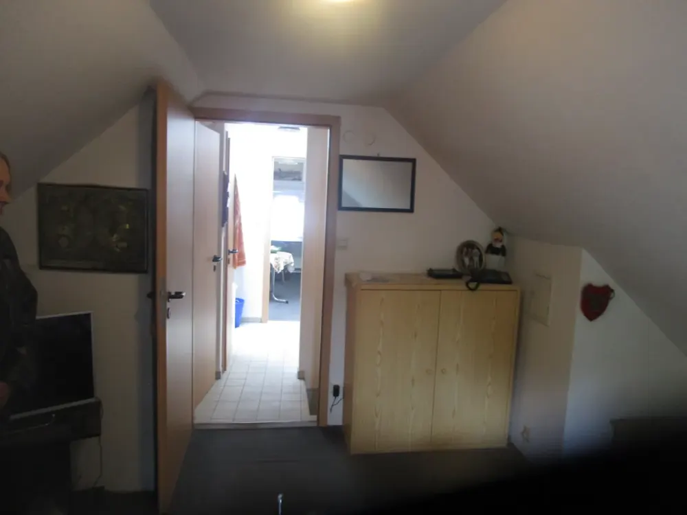 Living in a Small 2-Room Attic Apartment in Hannover-Wülfel