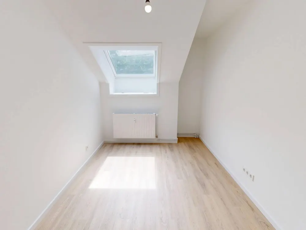 Hamburg-Rissen: Moderne 3-Zimmer-Wohnung mit EBK