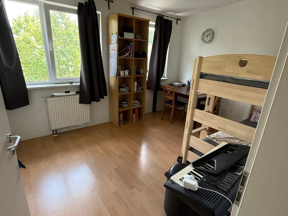 Helle 4-Zimmer-Wohnung mit Balkon und Keller in ruhiger Lage