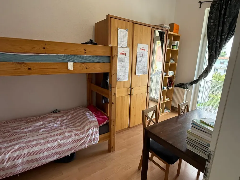 Helle 4-Zimmer-Wohnung mit Balkon und Keller in ruhiger Lage