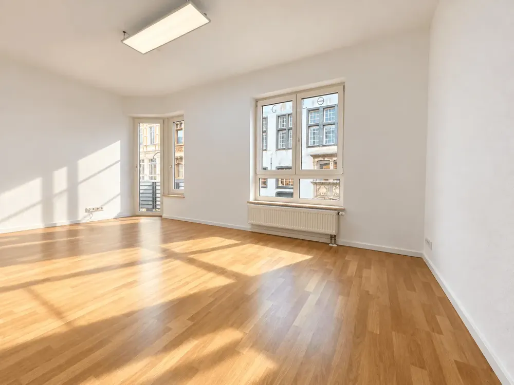SÜDSTADT - 2.5 Rooms in TOP Location directly at Severinstor