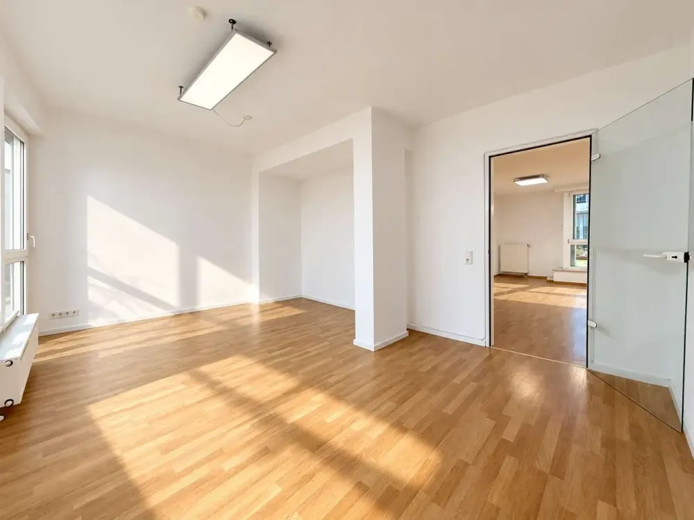SÜDSTADT - 2.5 Rooms in TOP Location directly at Severinstor