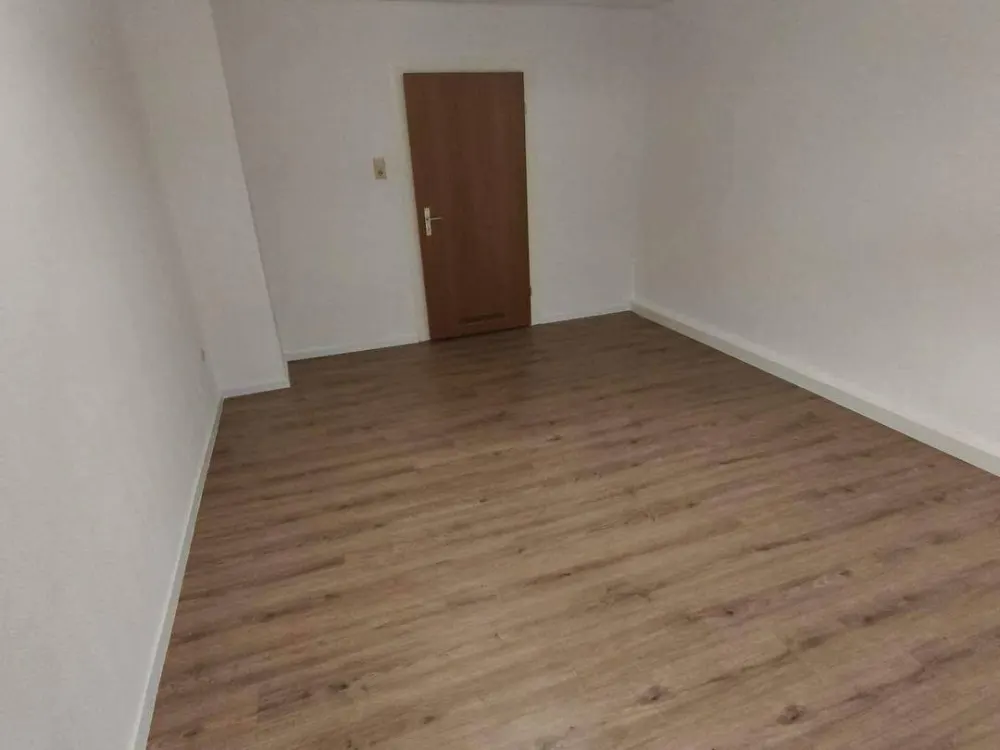 Das könnte passen! Hübsche 2 Zimmer-Wohnung mit EBK