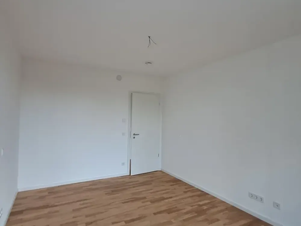 Geräumige 2-Zimmerwohnung im 4. OG mit Loggia und Stellplatz in Bahrenfeld!
