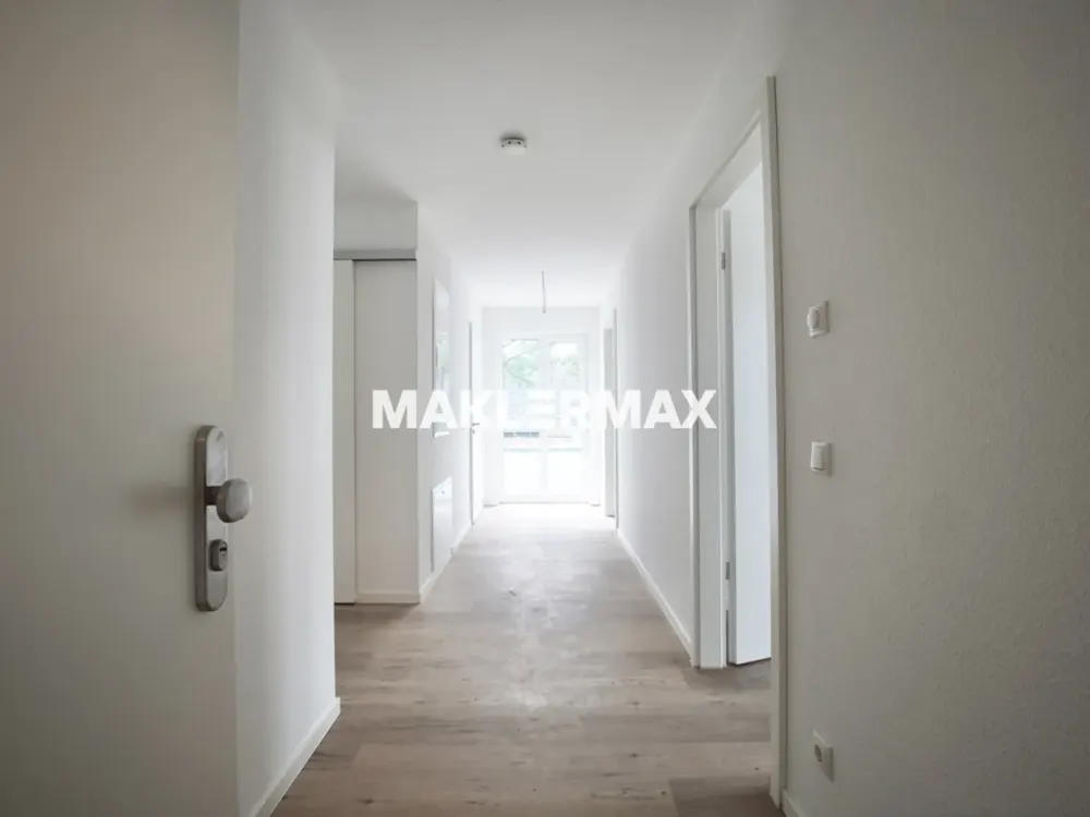 3-Zimmerwohnung im Erstbezug mit Balkon und Stellplatz