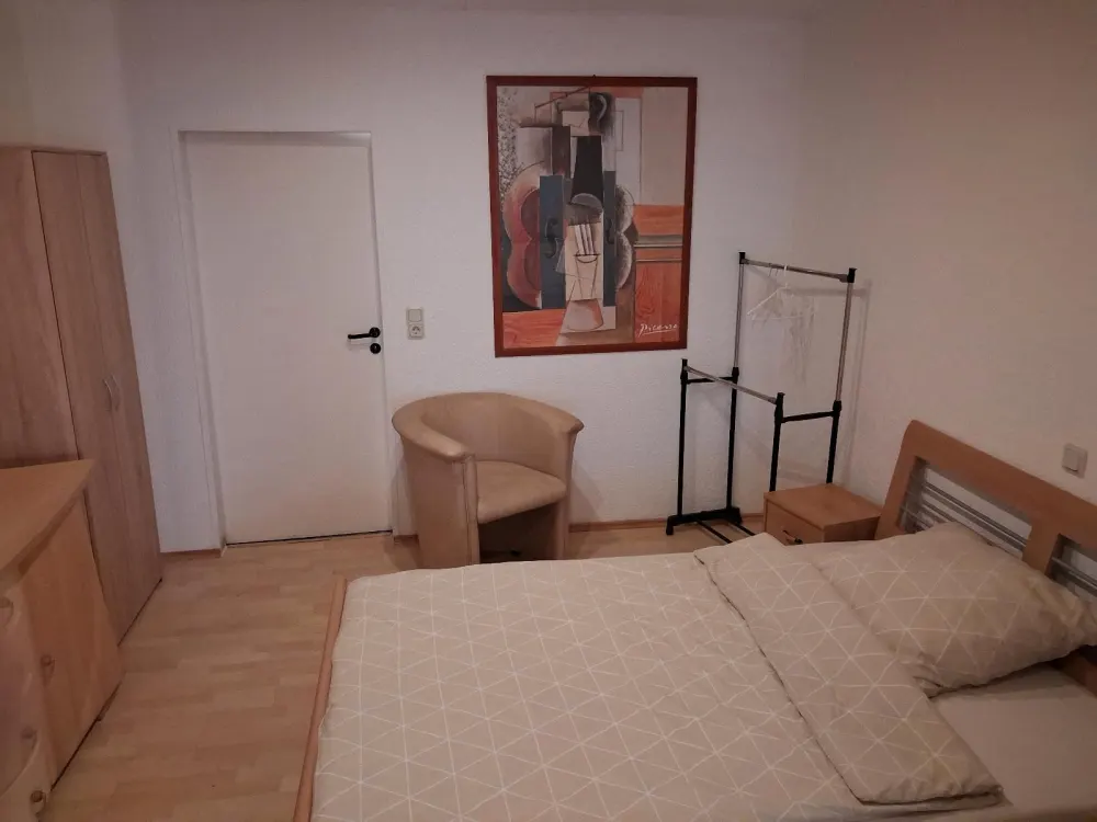 Möbelierte Zwei Zimmer Wohnung