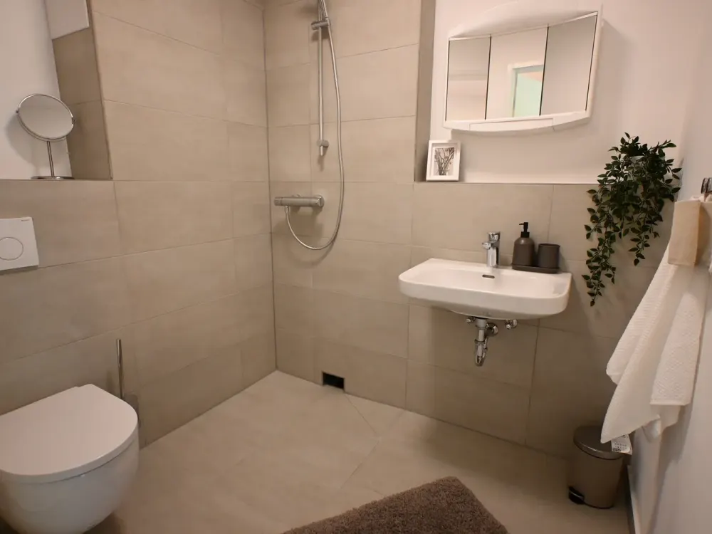 LENNER´S CAMPUSAPARTMENTS! Möblierte Apartments mit Balkon direkt an der UNI-Bochum!
