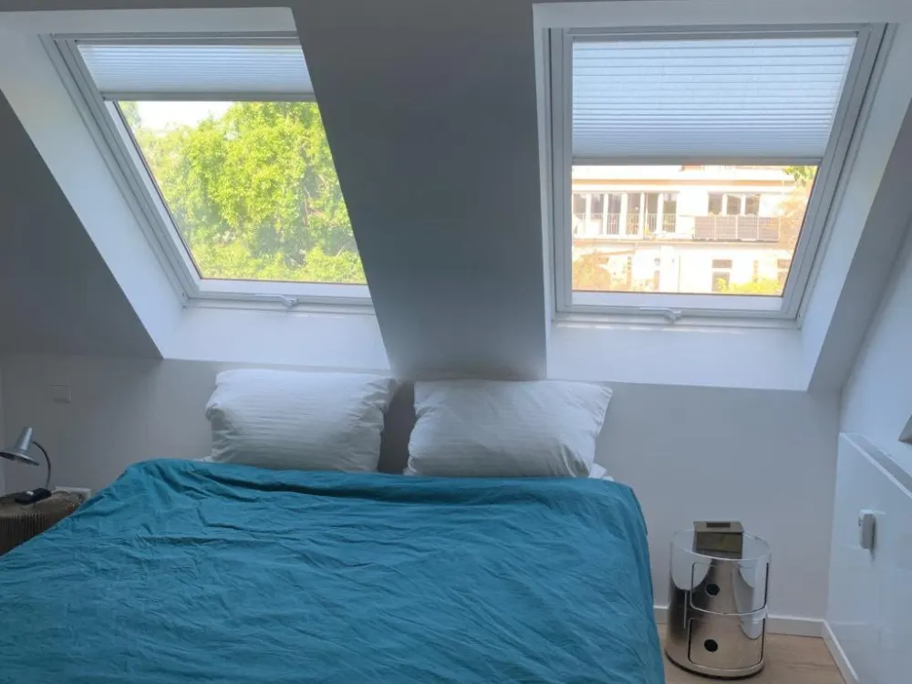 Möblierte 2-Zimmer-Dachgeschosswohnung am Boxi - 3-6 Monate