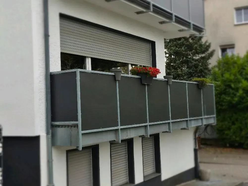 2,5 Zimmer Dachgeschoss Wohnung Hengstey /Boele