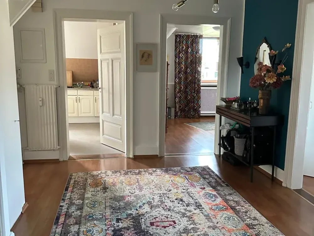 Wohnen mit Charakter: 4-Zimmer-Dachgeschosswohnung in Oberursel