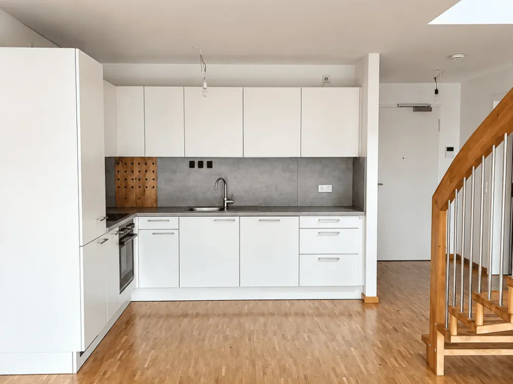 Exceptional 3-Room Maisonette Apartment with High-Quality Features