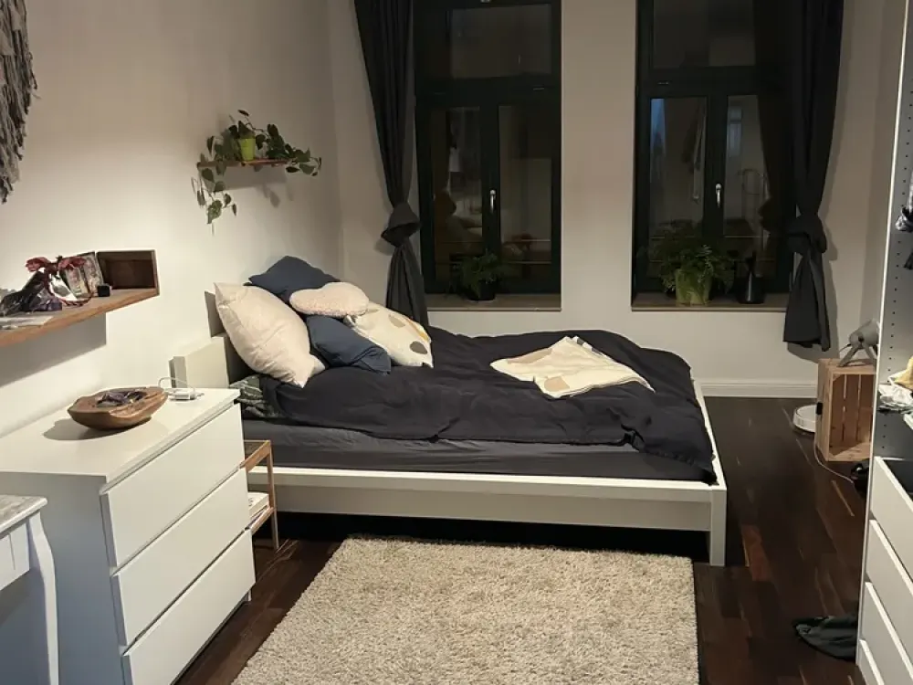 Living with Character: Two-Room Apartment in Leipzig-Anger-Crottendorf