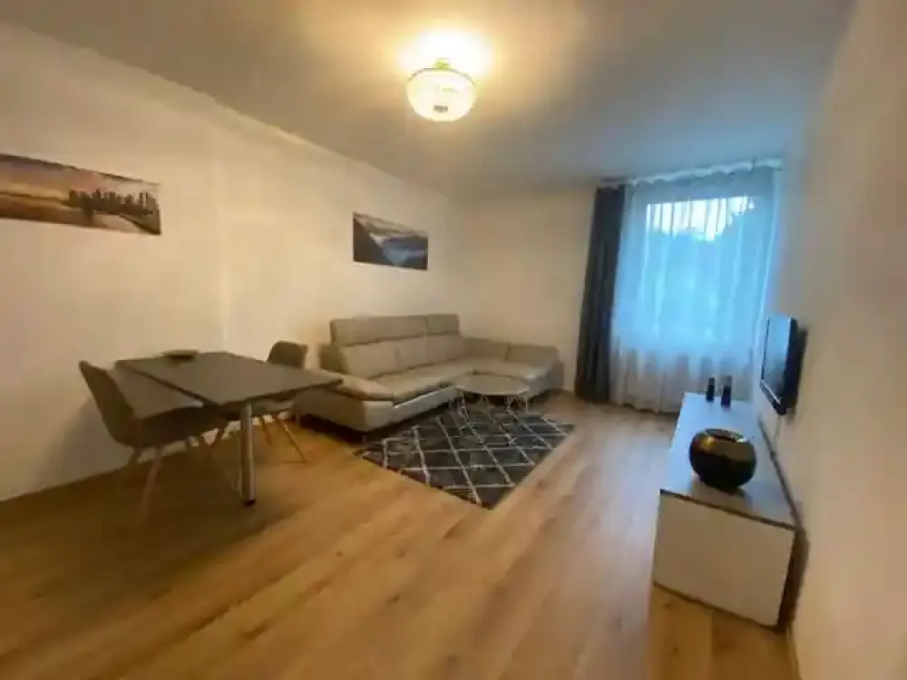 Vollmöblierte 2 Zimmerwohnung in München-Bogenhausen (Herzogpark)