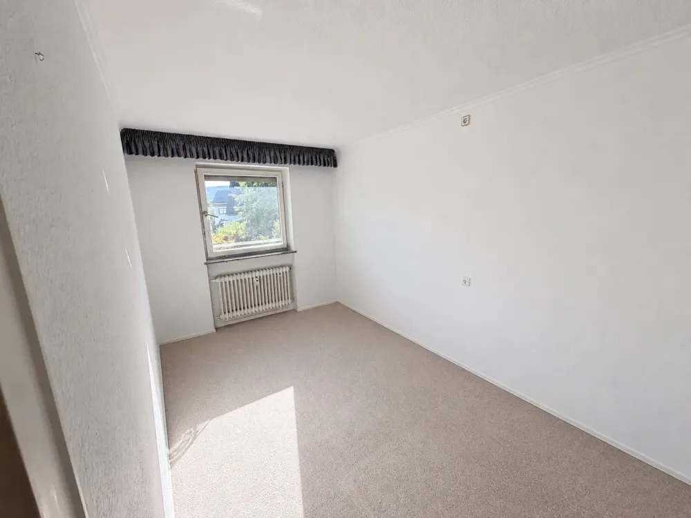 Bright 2-Room Apartment with Loggia in Kirchditmold