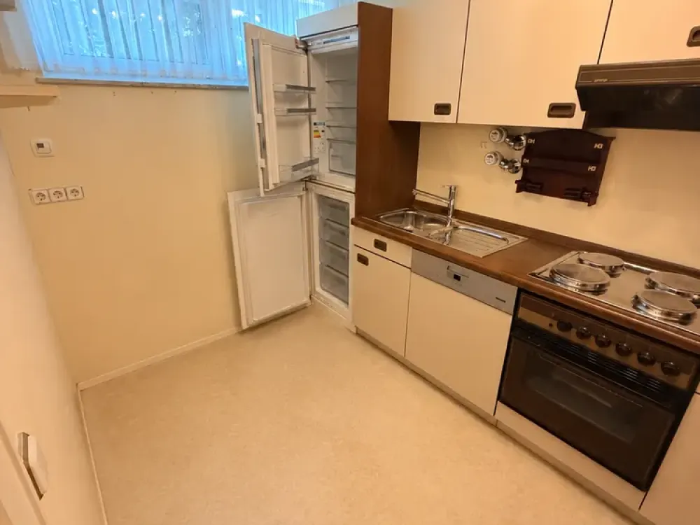 Bright 2-Room Apartment with Loggia in Kirchditmold