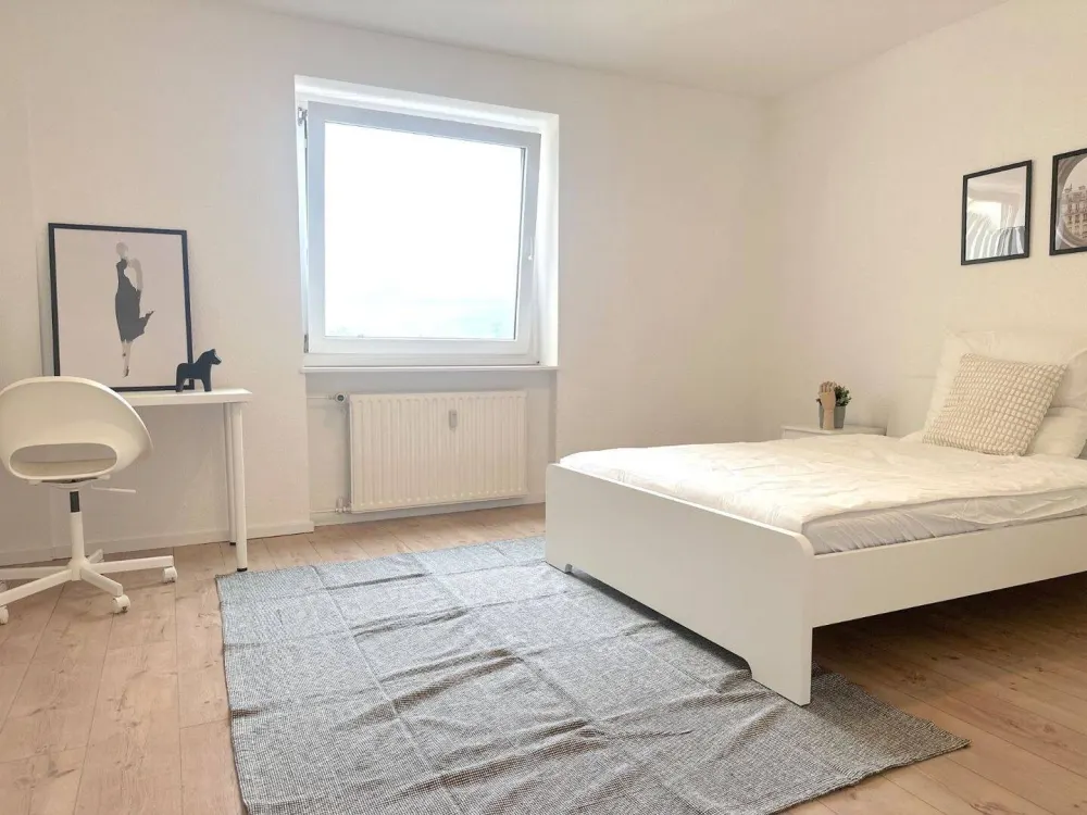 ?? Drei möblierte Zimmer frei in moderner 4er-WG - Wasgaustraße 47, Frankfurt am Main!