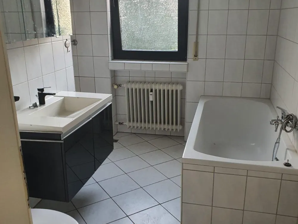 TROISDORF GROSSE 3 ZIMMER KÜCHE DIELE BAD ERDGESCHOSS MIT GARTEN