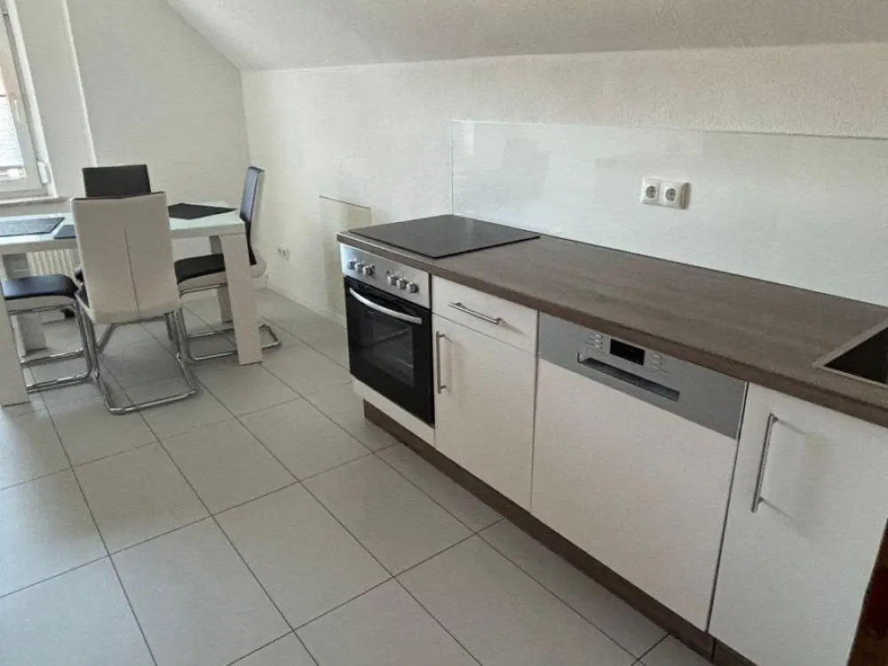 Beautiful 2-Room Apartment with Balcony in a Quiet Location