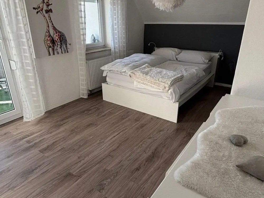 Beautiful 2-Room Apartment with Balcony in a Quiet Location