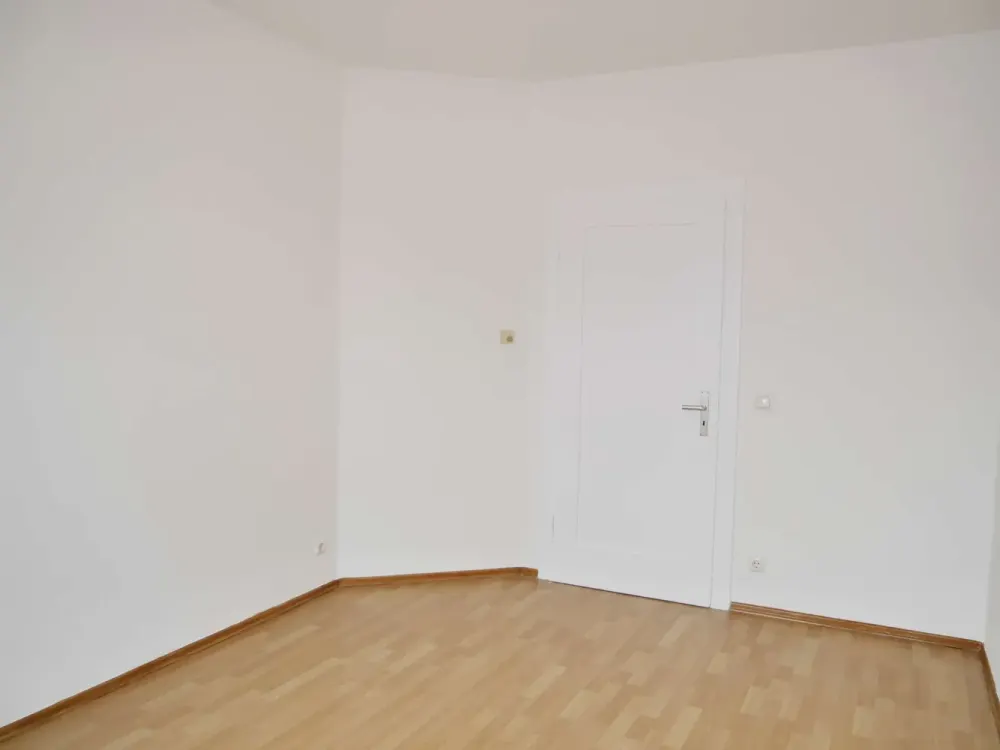 Sophienstraße! 3-Zimmer-Dachgeschosswohnung im gepflegten Altbau!