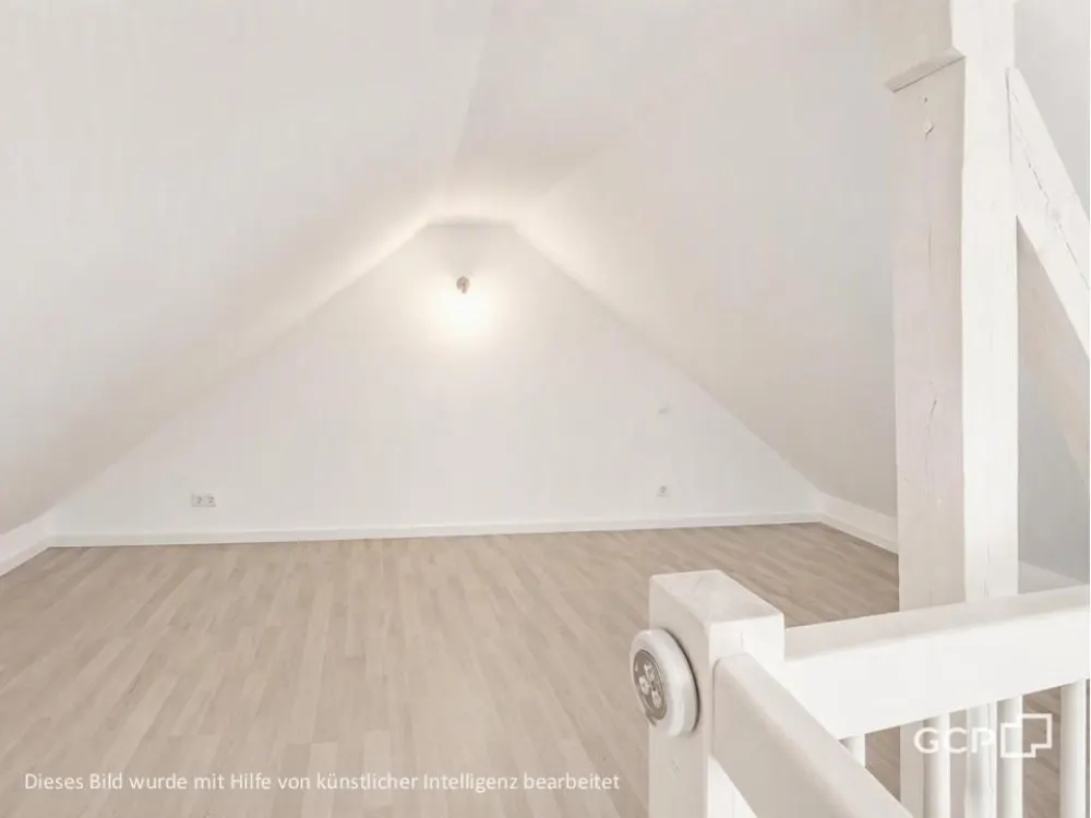 Dieses Schmuckstück in historischem Hause wird für Sie frisch renoviert!