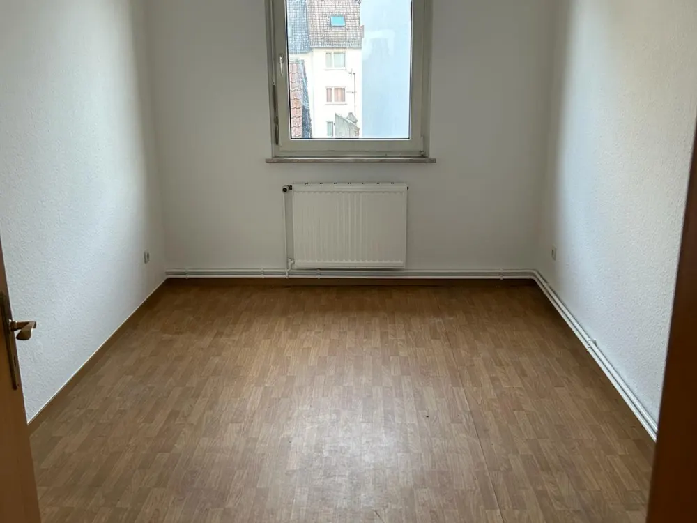3 Zimmer Wohnung im 2.OG (ab sofort)