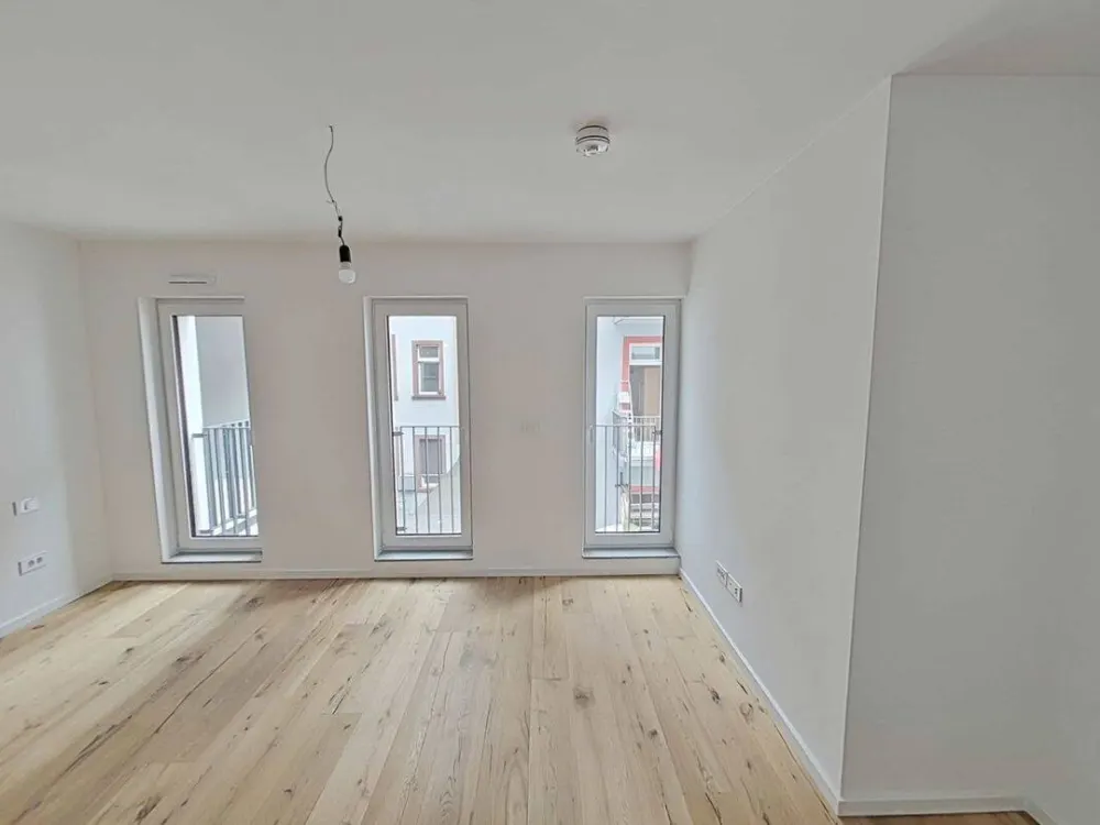 Vier Zimmer auf 100 m²: Erstbezug im Gutleutviertel, Einbauküche inklusive