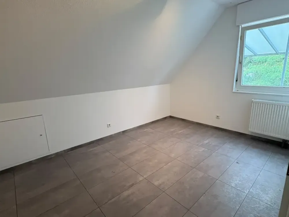Wohnen mit Charakter: 4,5-Zimmer-Wohnung in Köln-Rath/Heumar