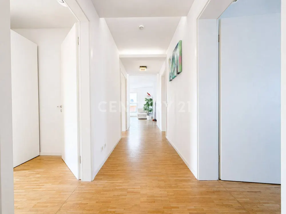Modernes Penthouse mit Dachterrasse