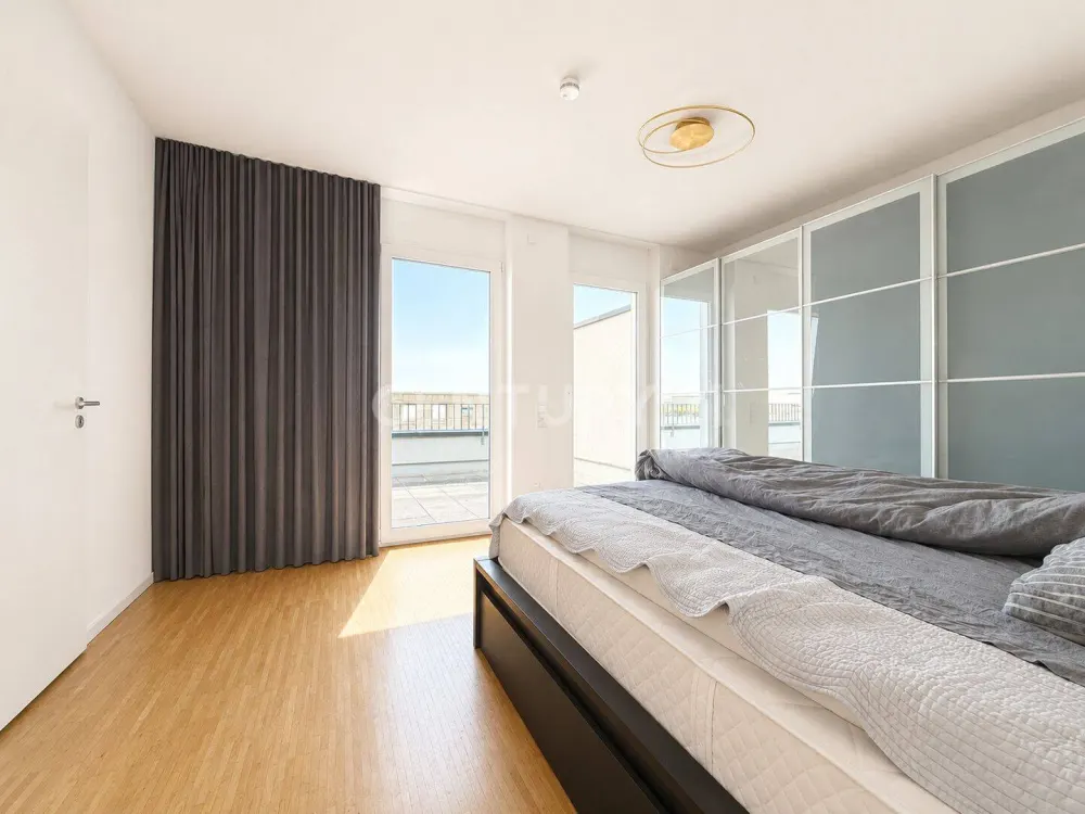 Modernes Penthouse mit Dachterrasse