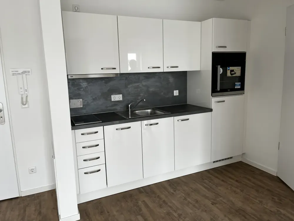 Charmante Wohnung mit Einbauküche und Balkon